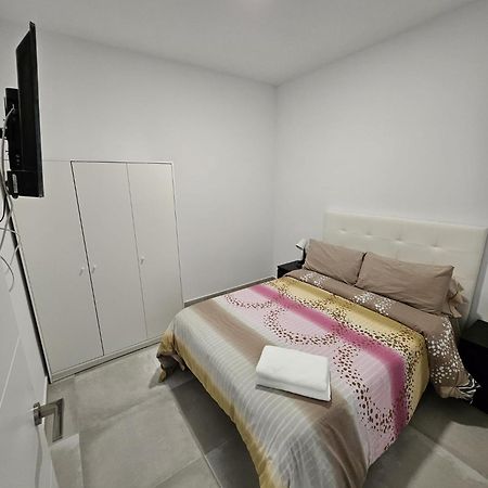 Apartments Jota Барселона Екстериор снимка