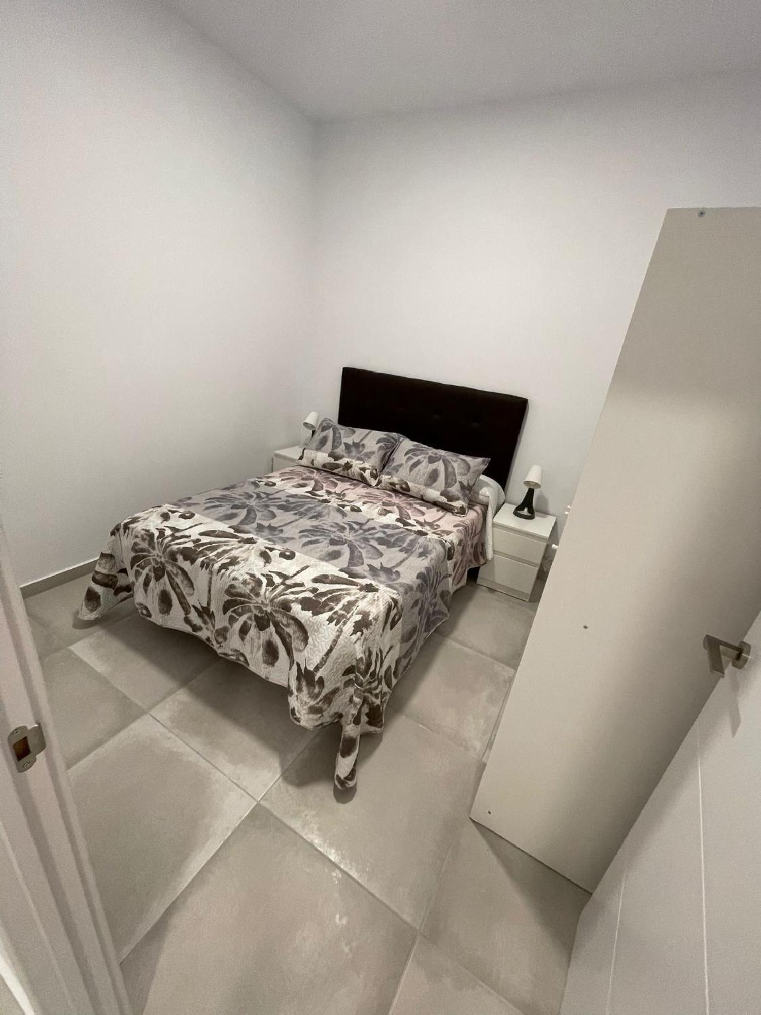 Apartments Jota Барселона Екстериор снимка