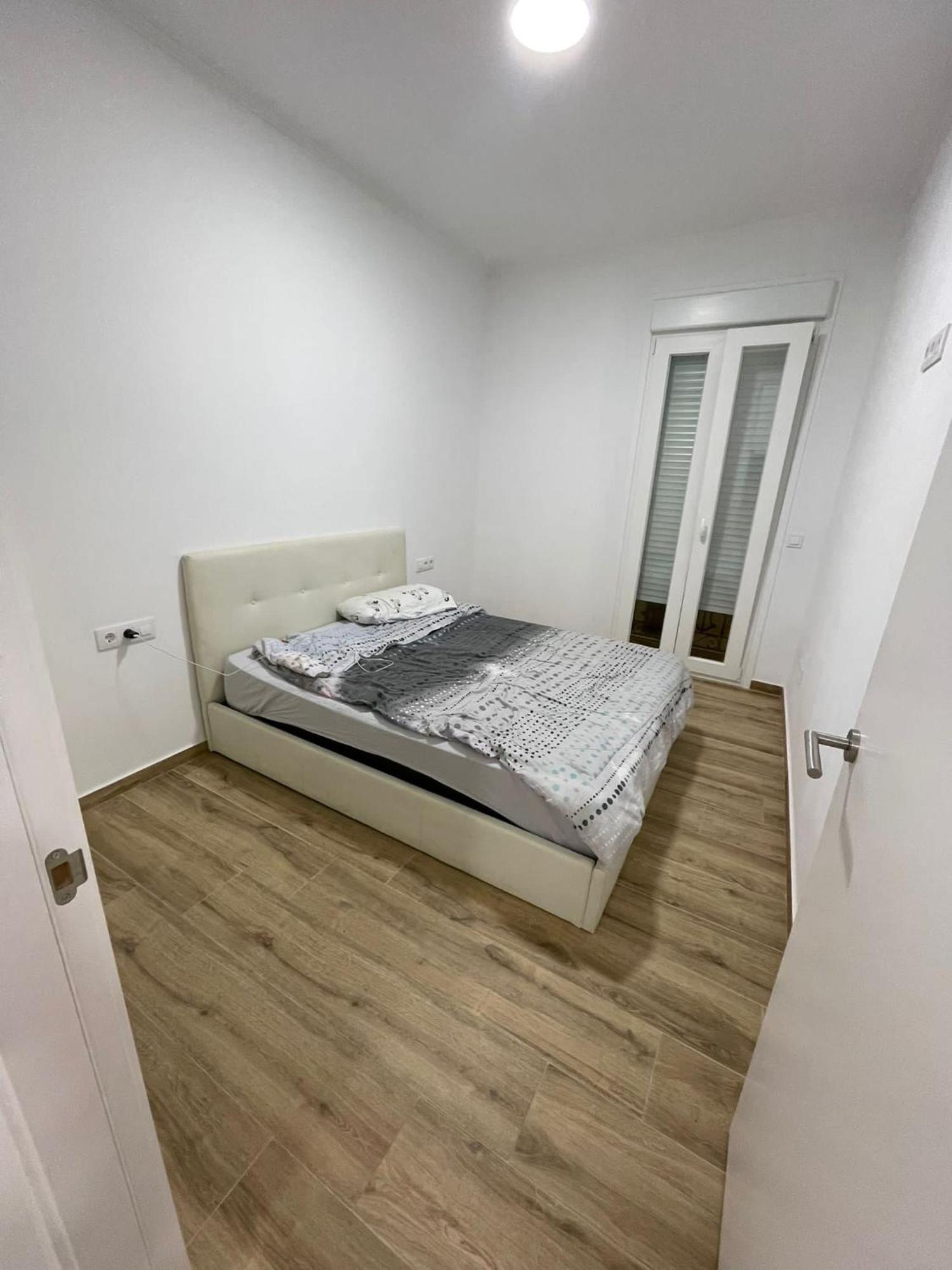 Apartments Jota Барселона Екстериор снимка