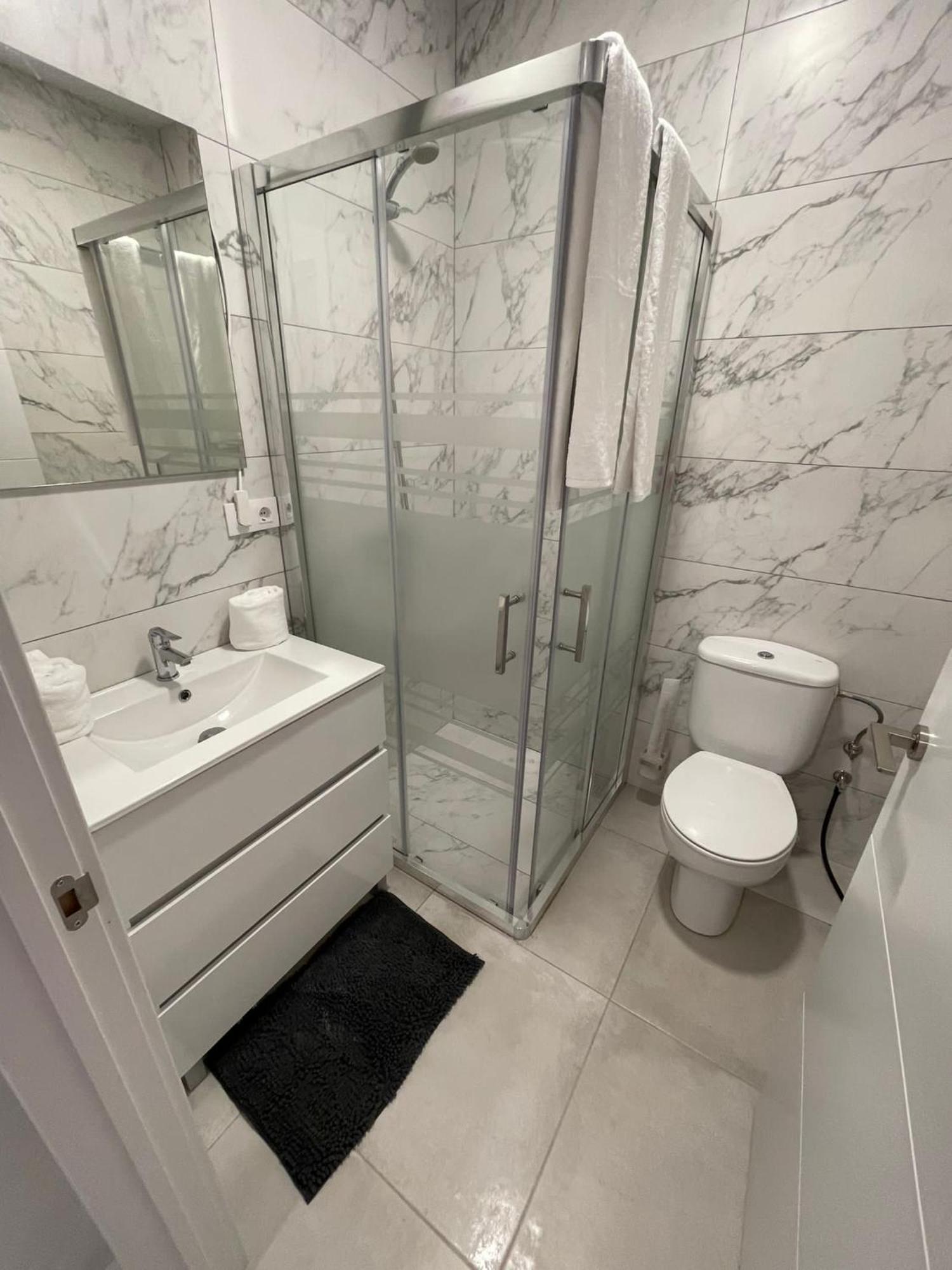 Apartments Jota Барселона Екстериор снимка