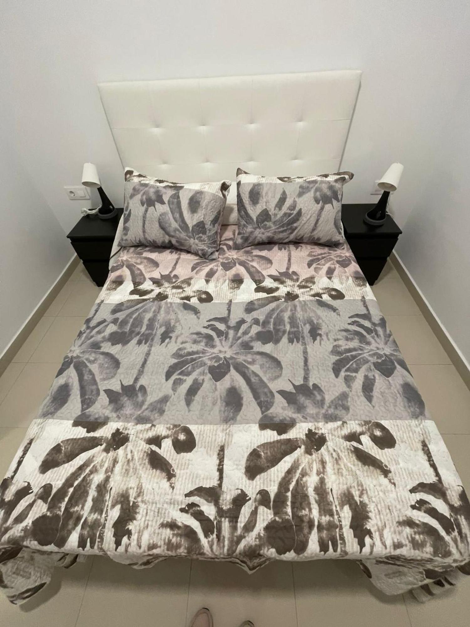 Apartments Jota Барселона Екстериор снимка